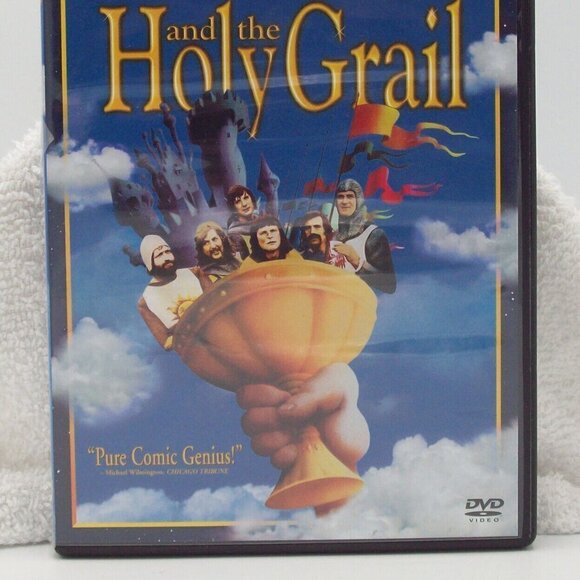 Monty Python - The Holy Grail DVD - Cleese Graham Chapman Idle Gilliam 2001 - Picture 3 of 9